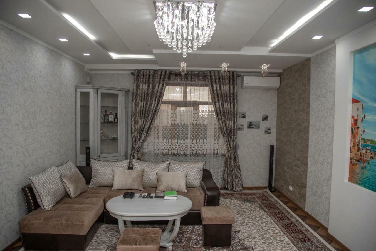 Favorite Apartment Samarkand Exteriör bild
